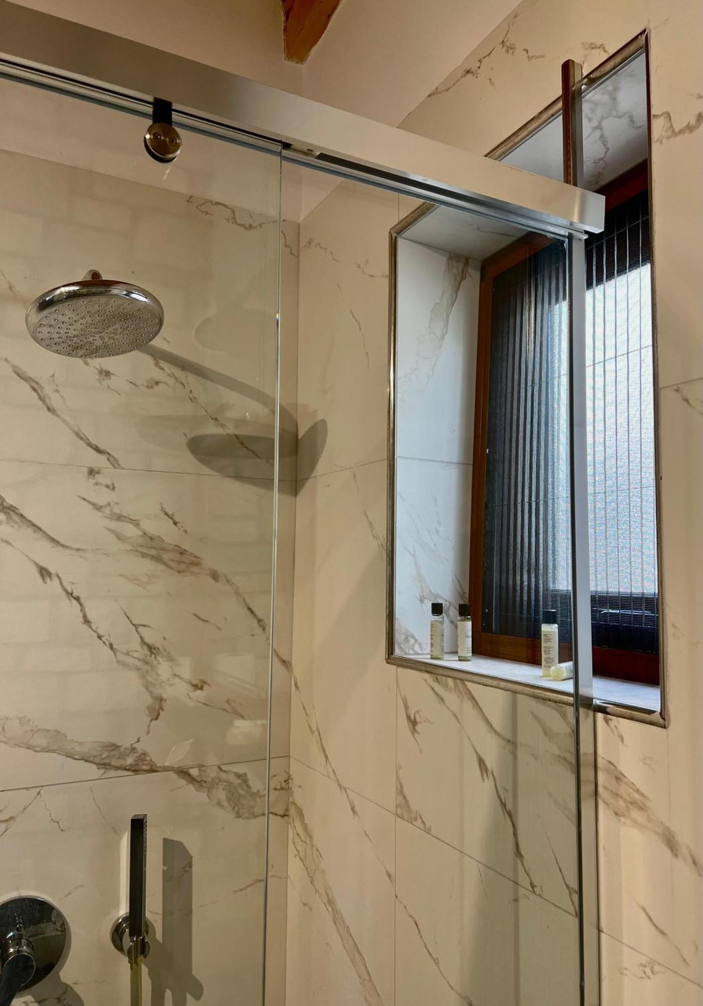 הימארה Palermiti Luxury Rooms מראה חיצוני תמונה